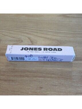 Jones Road The Face Pencil - Shade  6. Natural Undertones